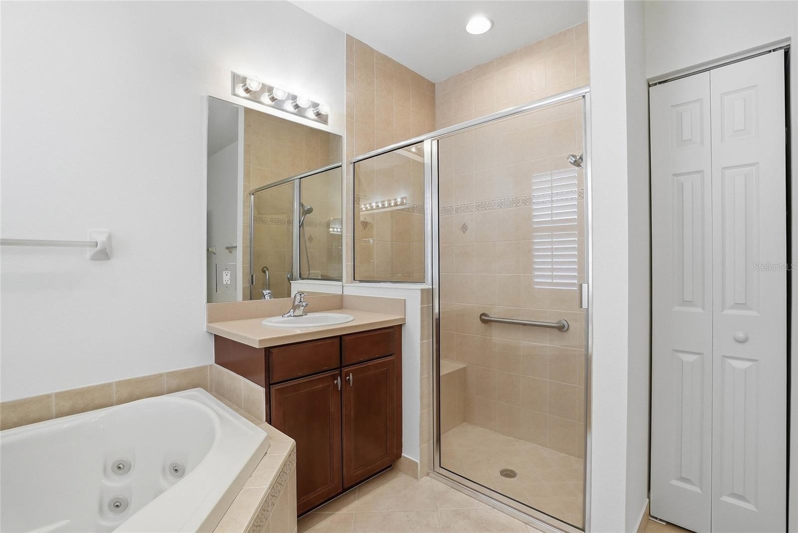 VALENCIA LAKES PH 2 - Residential