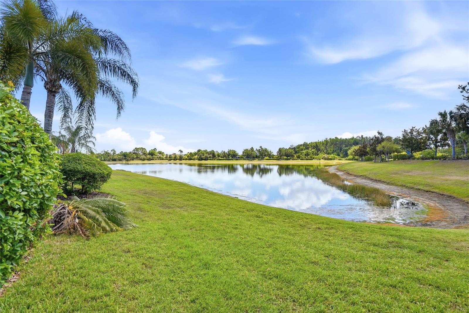 VALENCIA LAKES PH 2 - Residential