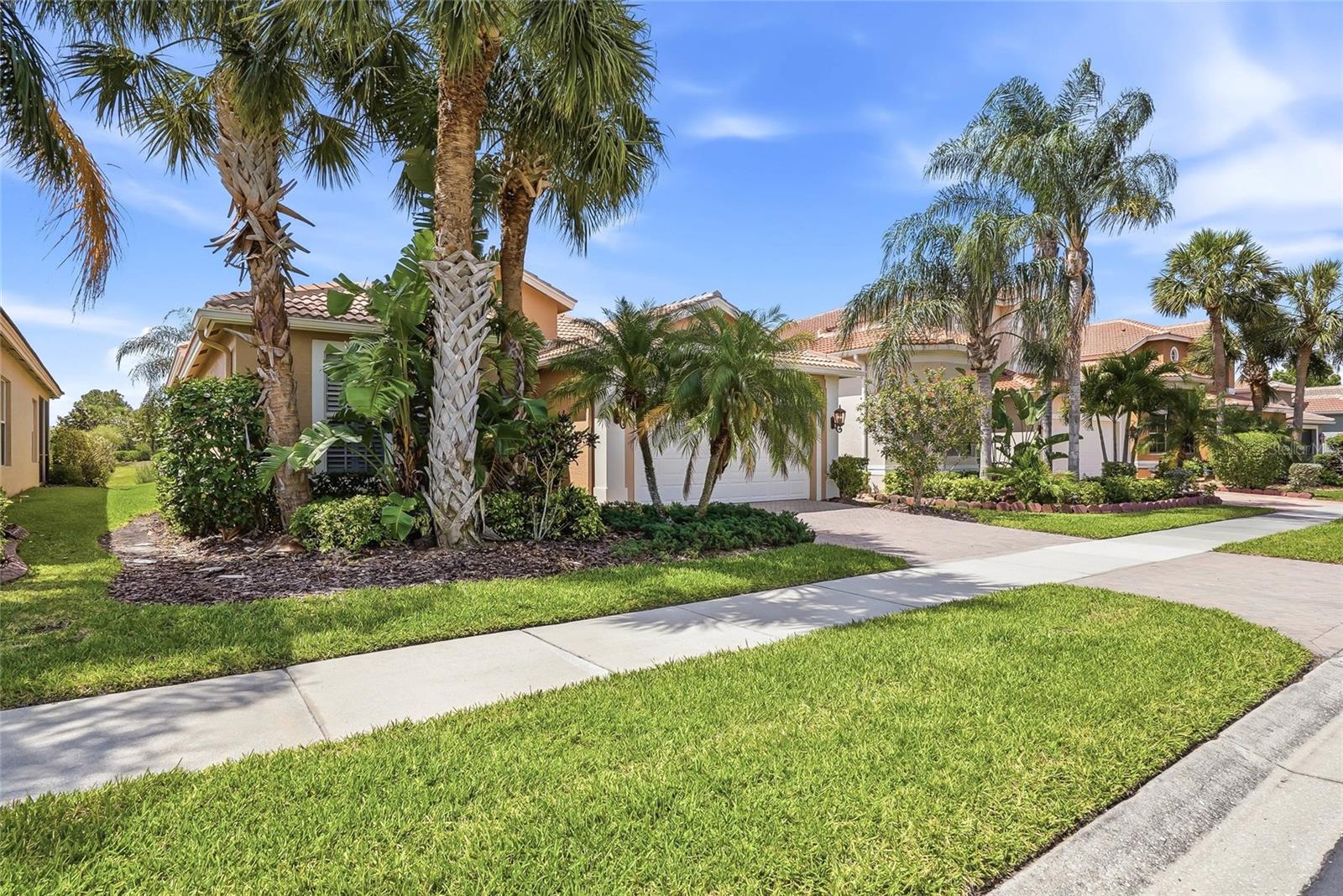 VALENCIA LAKES PH 2 - Residential