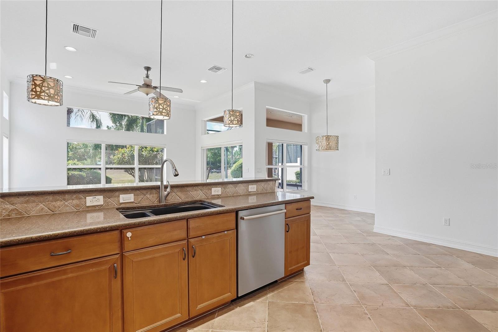 VALENCIA LAKES PH 2 - Residential