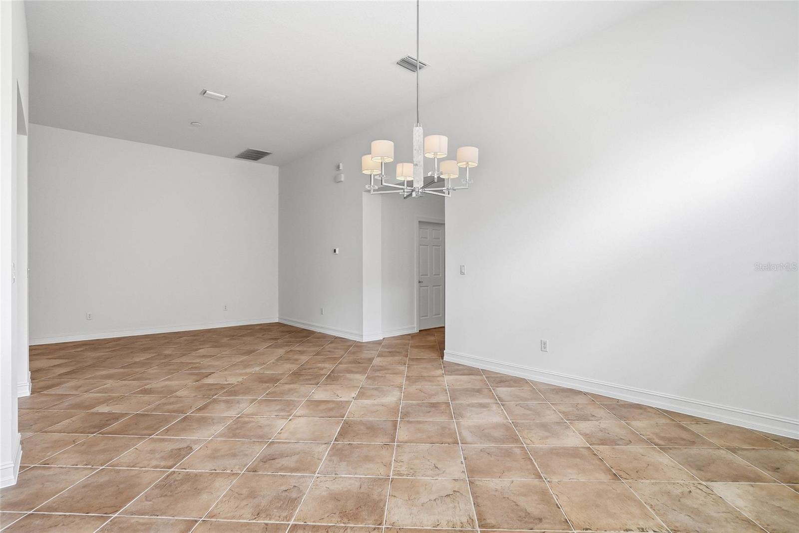 VALENCIA LAKES PH 2 - Residential