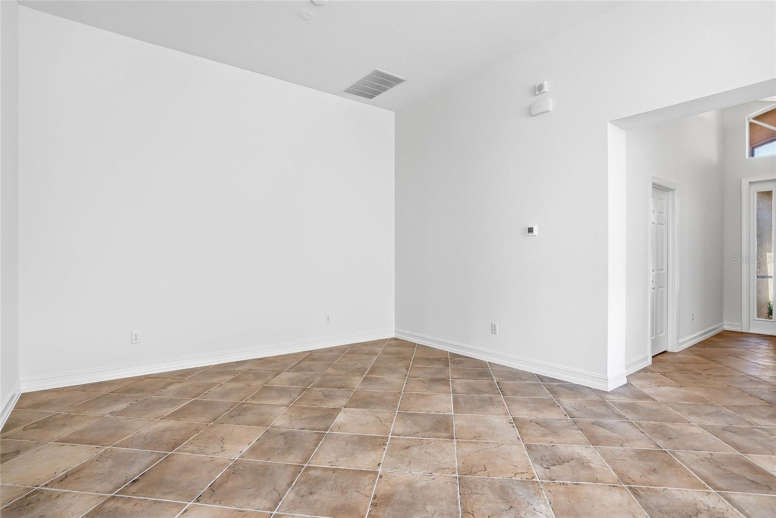 VALENCIA LAKES PH 2 - Residential