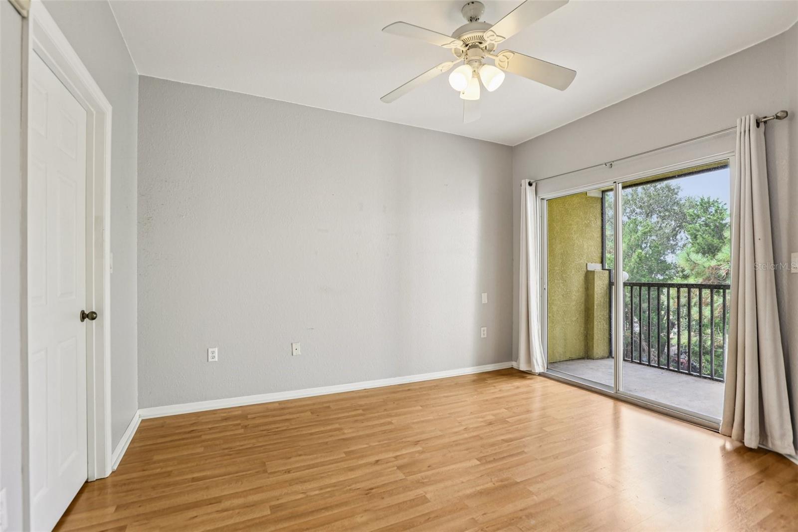 COURTNEY PALMS CONDO - Residential