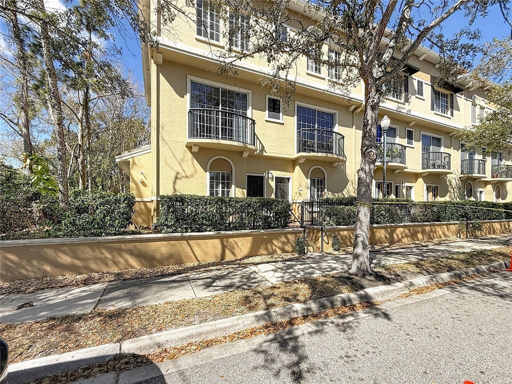 Photo of 147 S Sherrill Street, Tampa, FL 33609 (MLS # TB8479573)