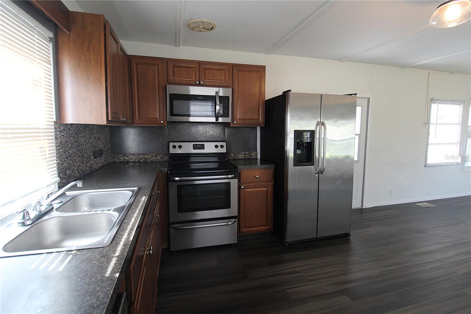 FAIR LANE ACRES THIRD ADD - Residential Lease