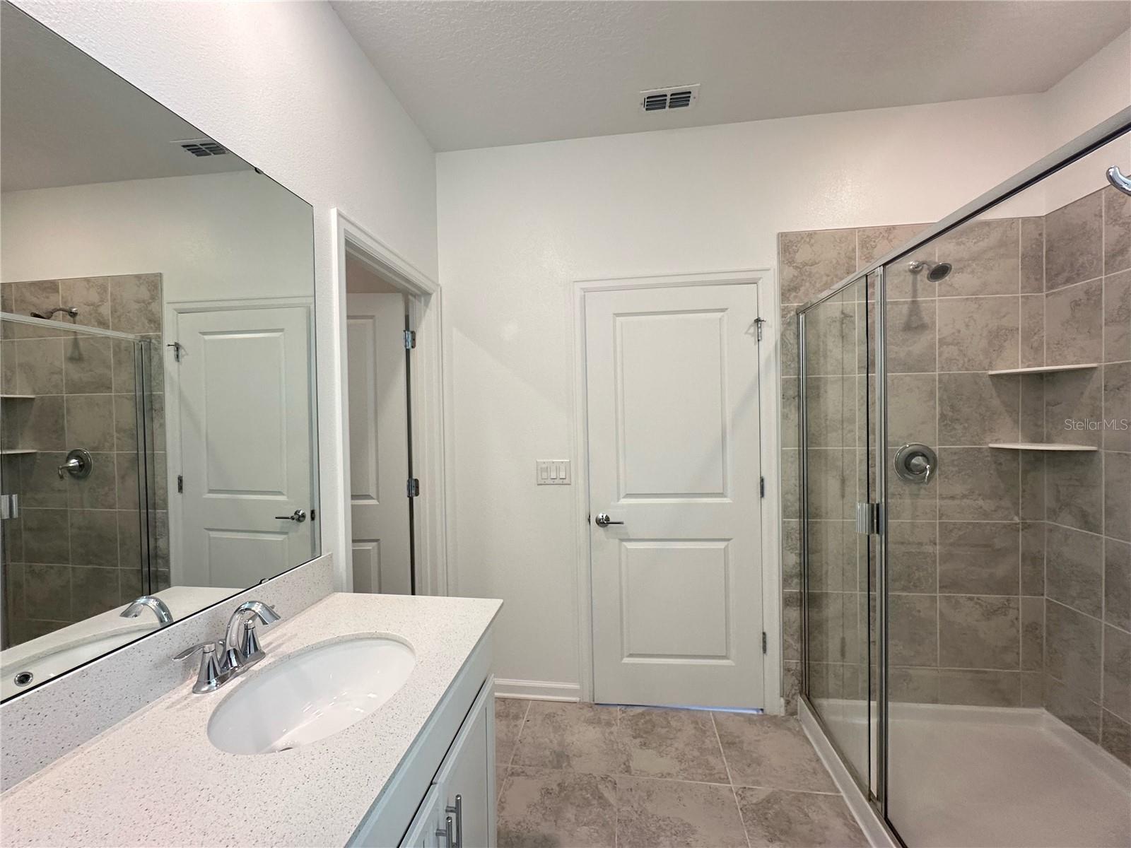 WATERSIDE/JOHNS LAKE PH 2C - Residential Lease