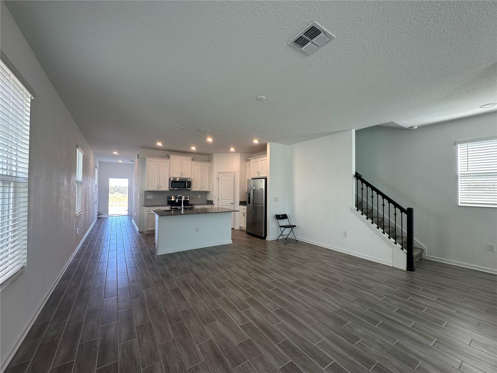 WATERSIDE/JOHNS LAKE PH 2C - Residential Lease