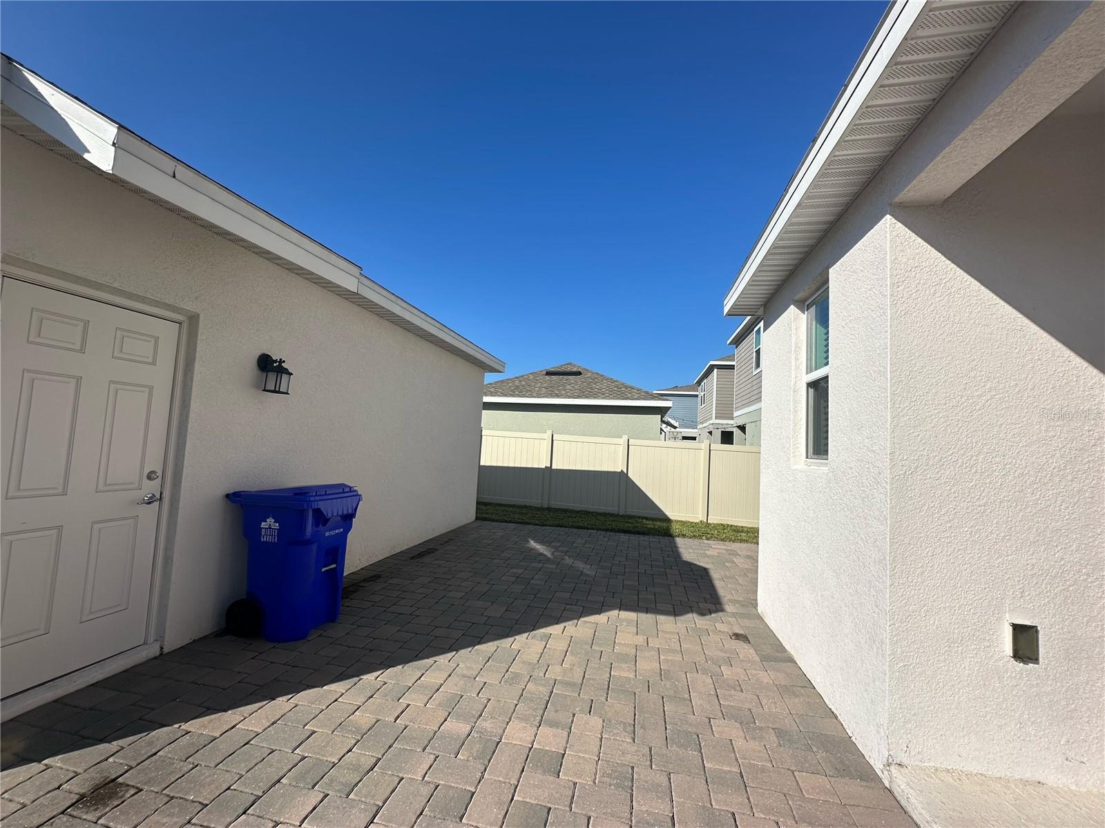 WATERSIDE/JOHNS LAKE PH 2C - Residential Lease