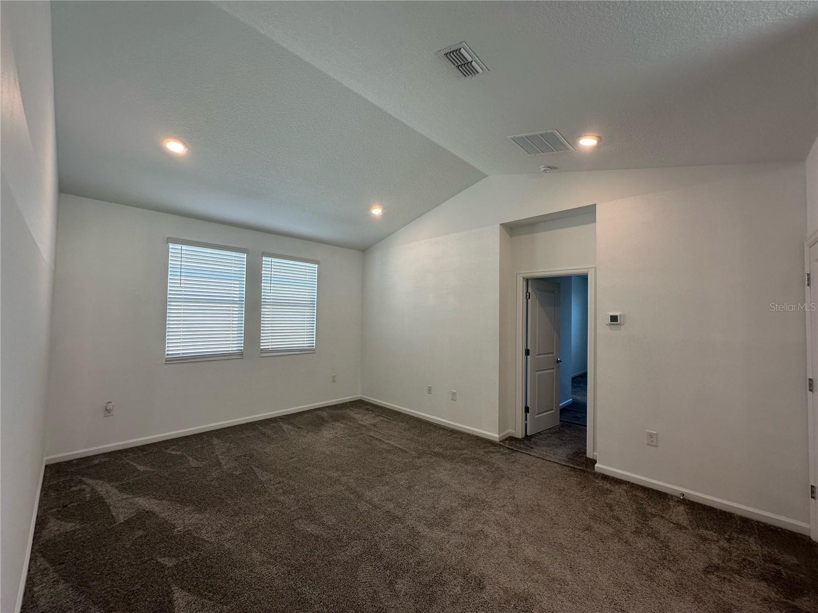 WATERSIDE/JOHNS LAKE PH 2C - Residential Lease