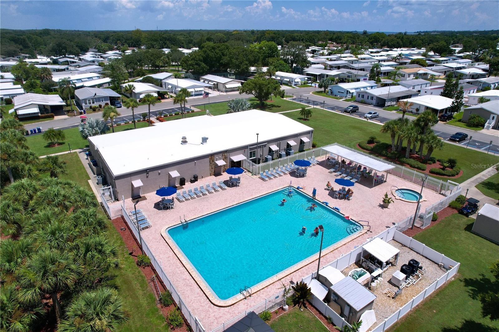 98 DOLPHIN DRIVE N
