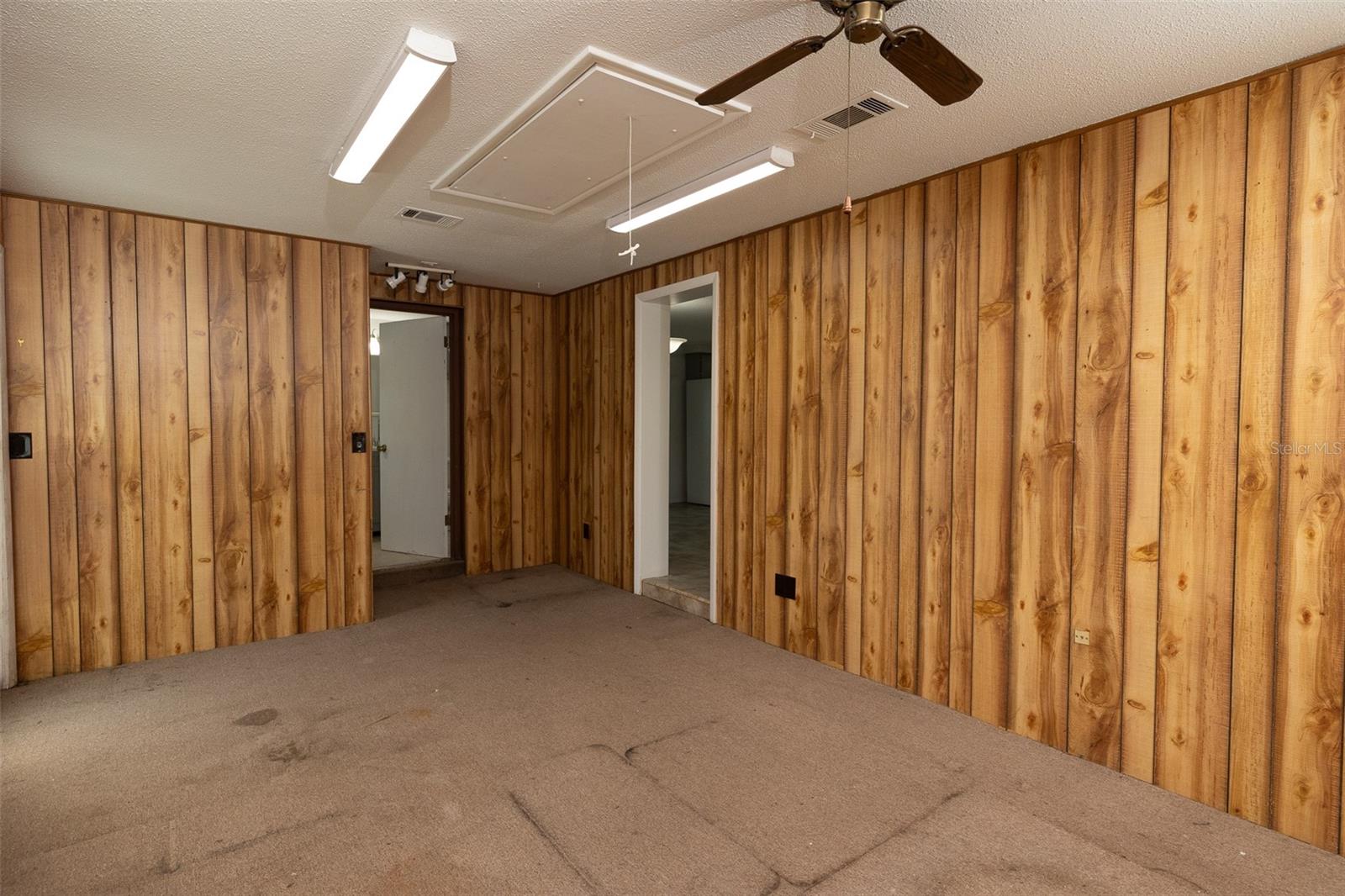 KLEIN TERRACE - Residential