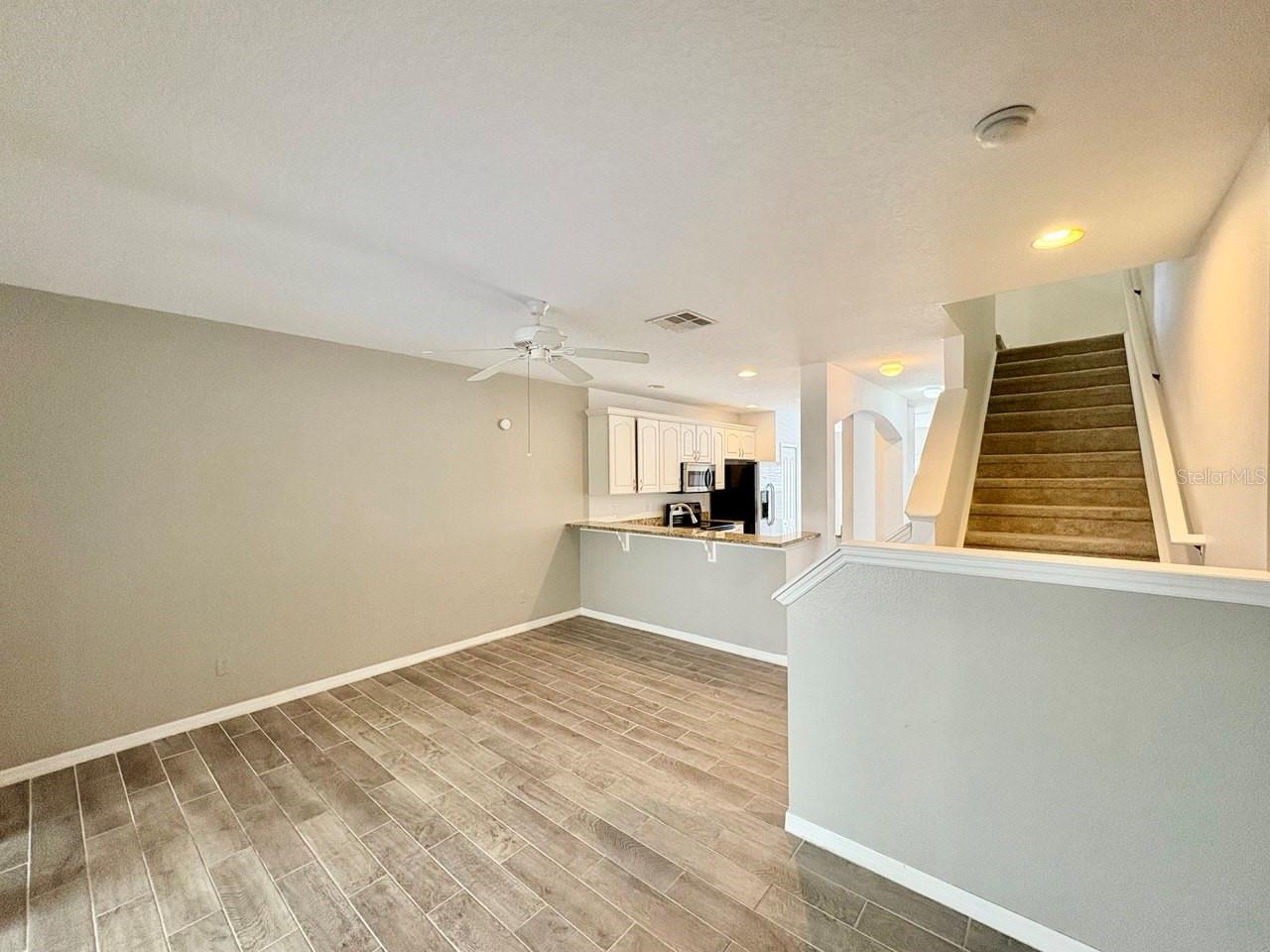 LONE STAR TWNHMS - Residential Lease