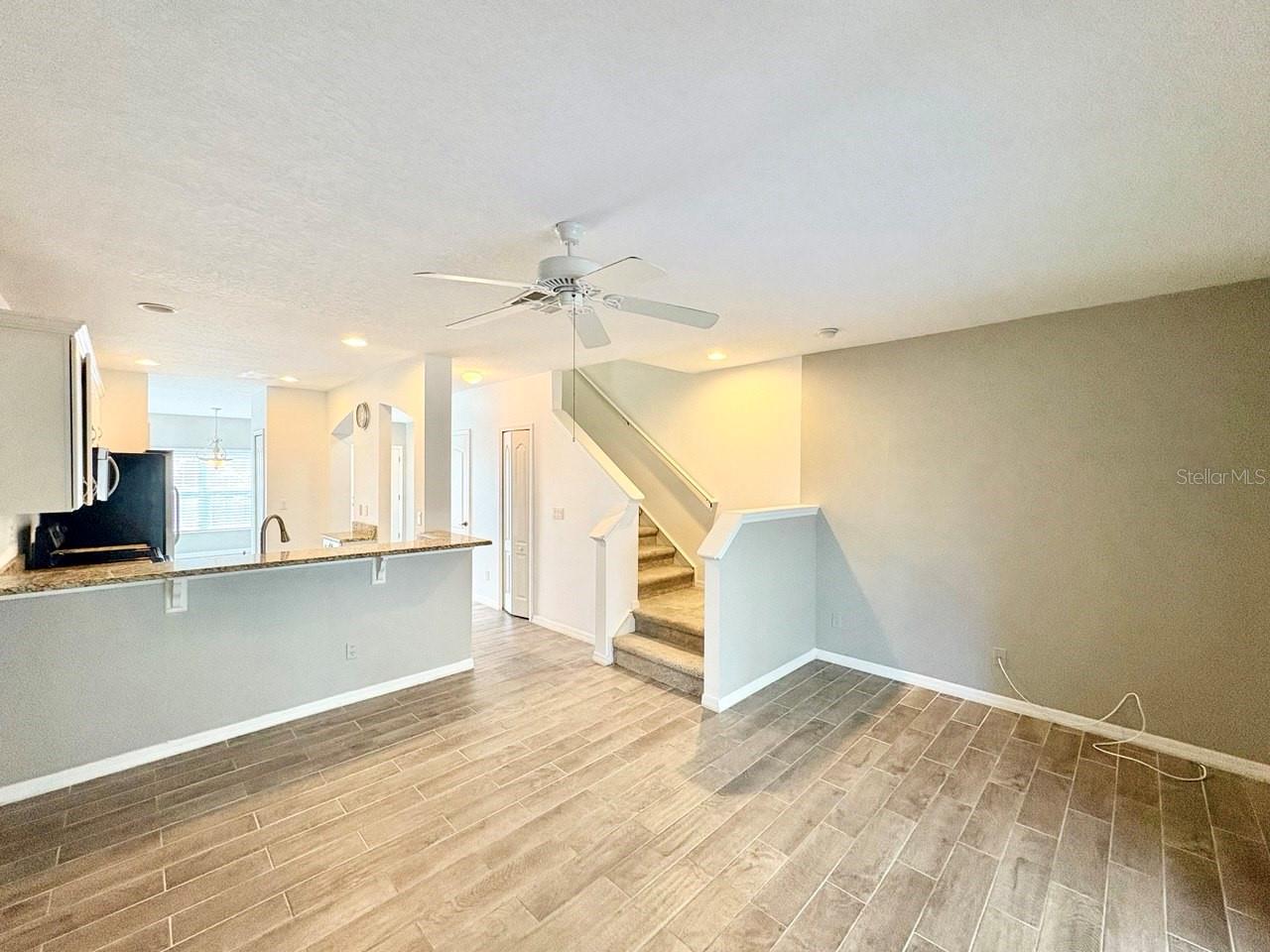 LONE STAR TWNHMS - Residential Lease