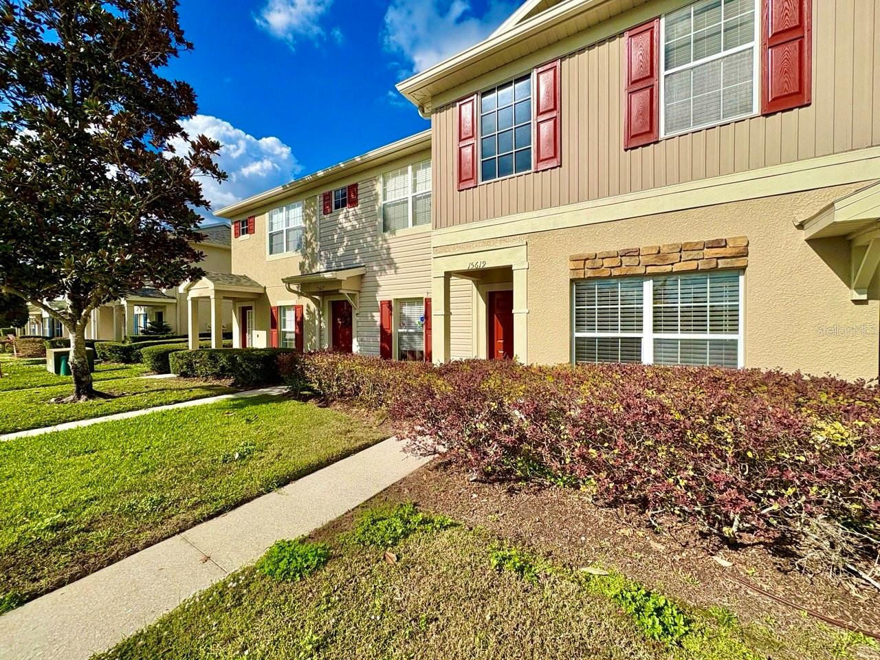 LONE STAR TWNHMS - Residential Lease