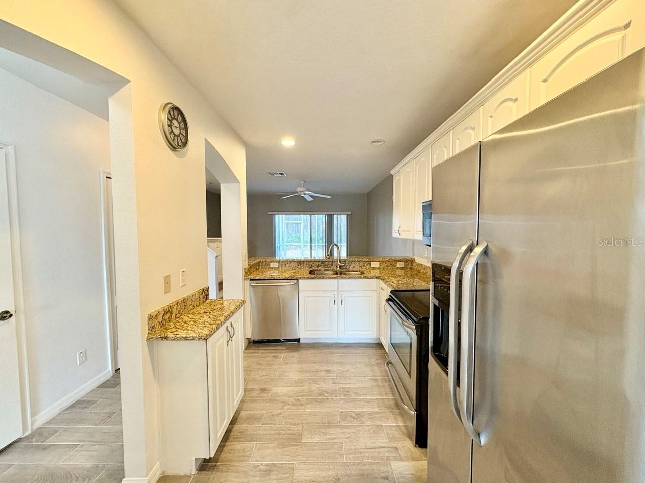 LONE STAR TWNHMS - Residential Lease