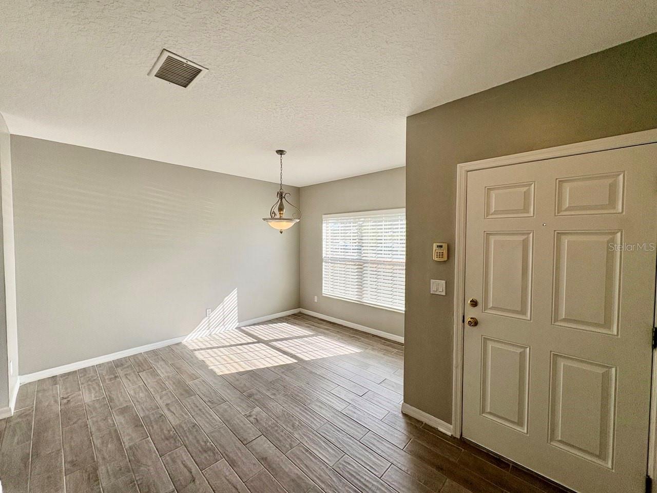 LONE STAR TWNHMS - Residential Lease