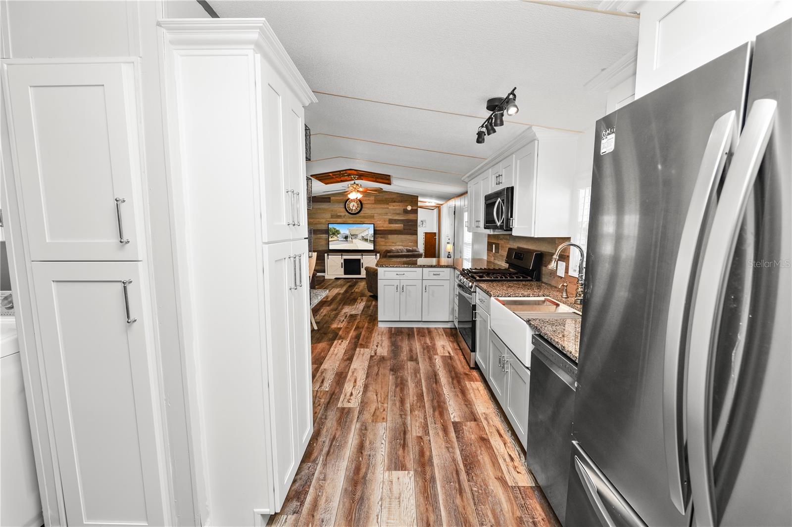 MOUNT OLIVE SHORES PH 01 - Residential