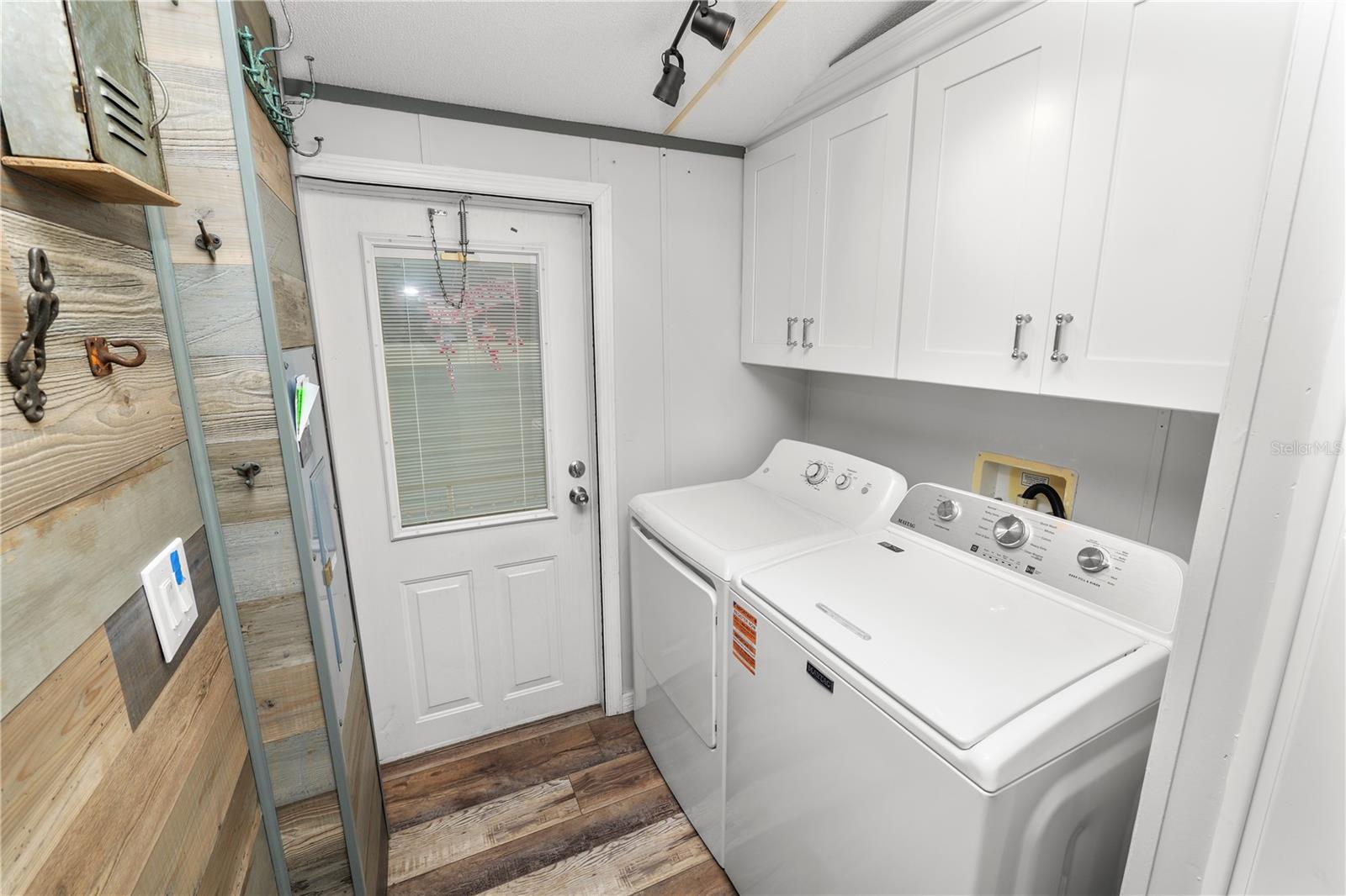 MOUNT OLIVE SHORES PH 01 - Residential