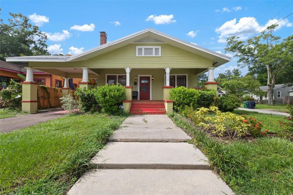 Photo of 812 W River Heights Avenue, Tampa, FL 33603 (MLS # TB8428845)