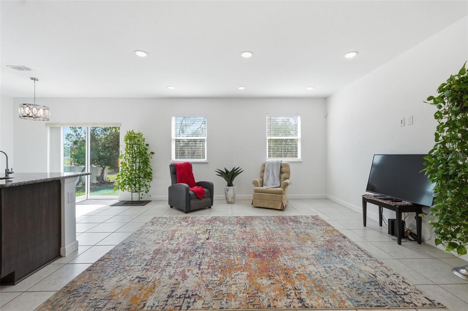 SPRING HILL - Residential