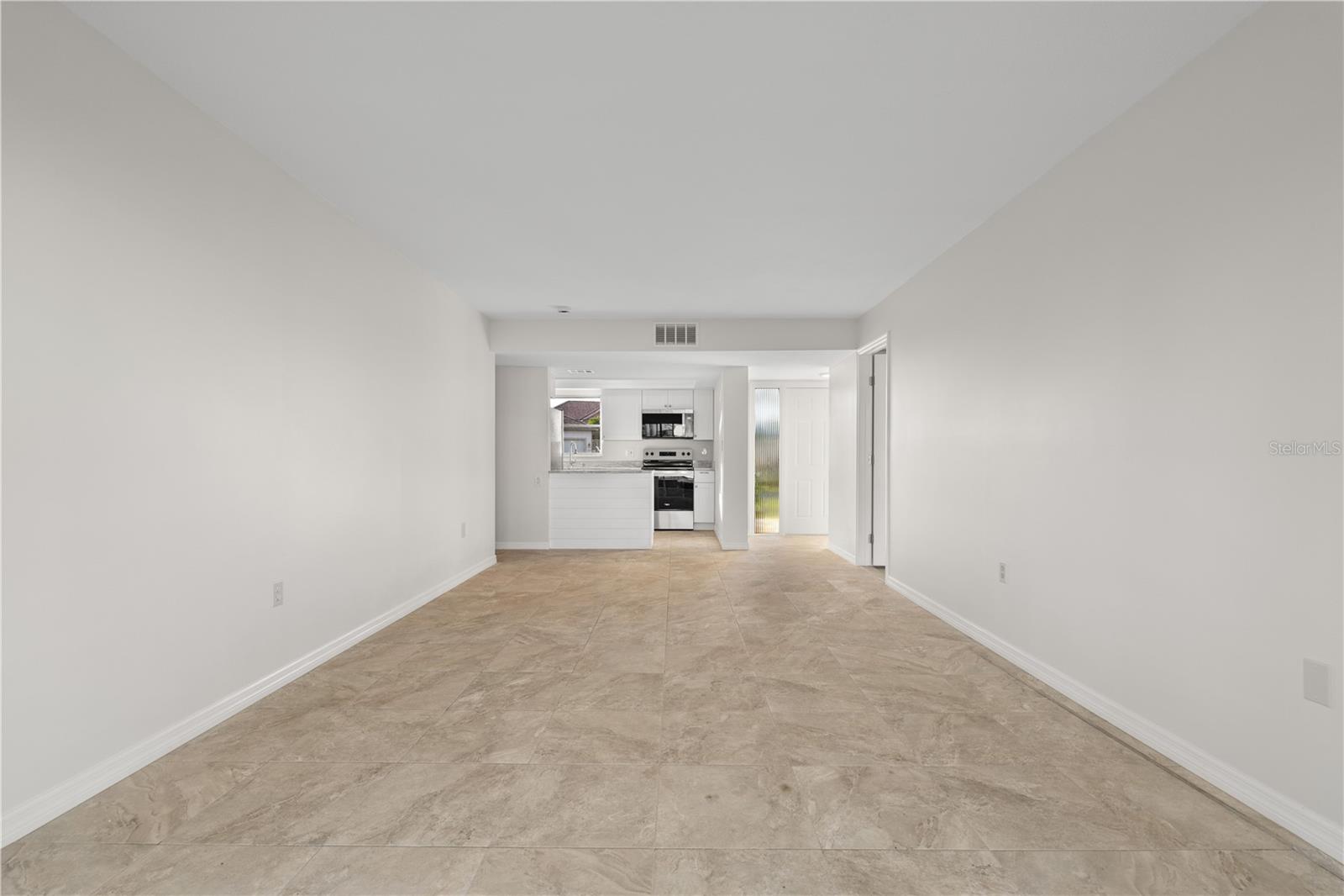 ISLANDER POINT - Residential