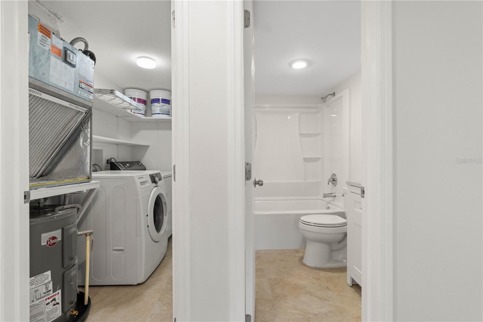 ISLANDER POINT - Residential