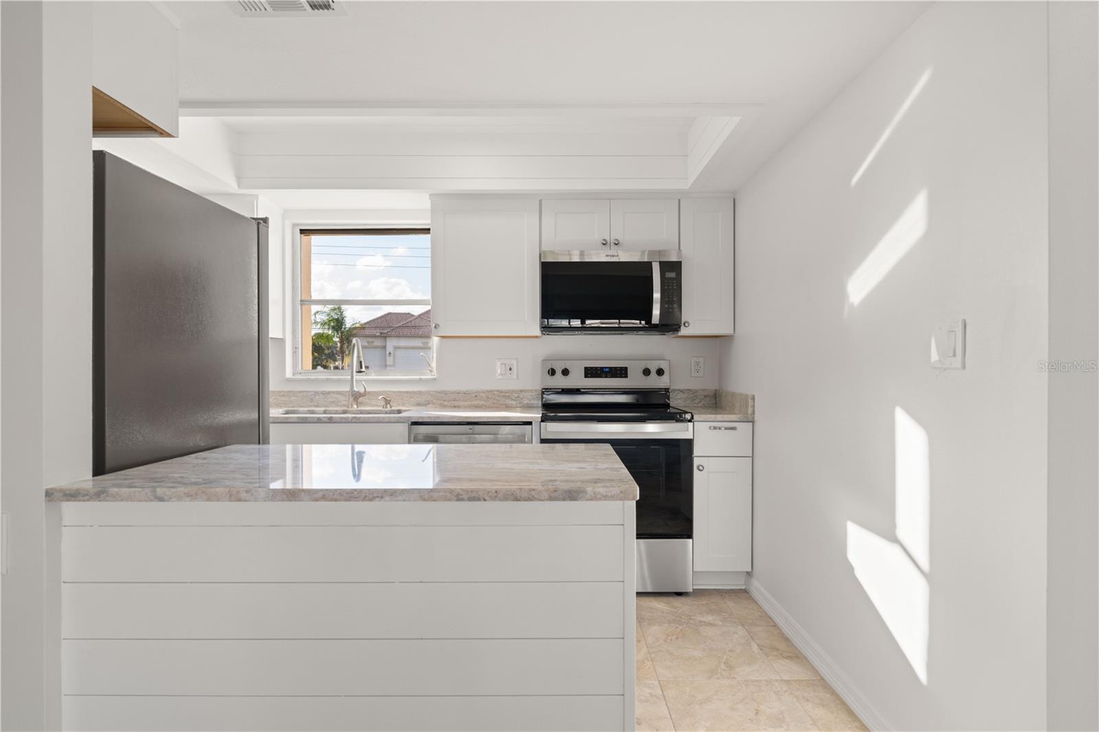 ISLANDER POINT - Residential