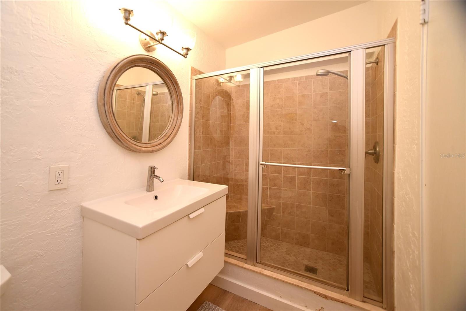 JUNGLE TERRACE SEC D - Residential