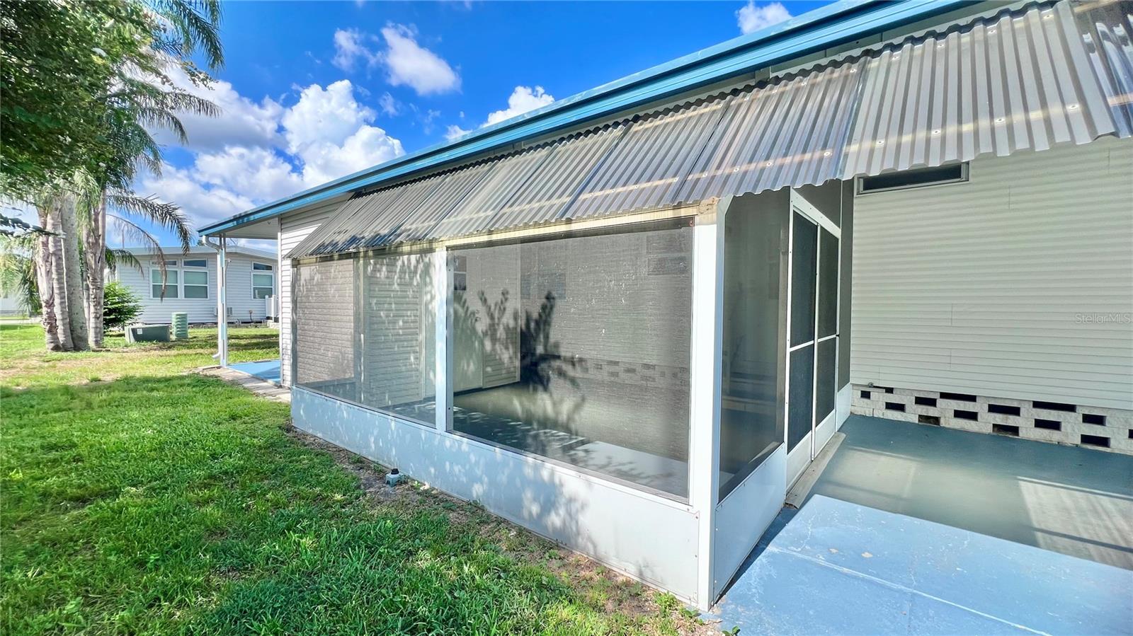 1100 BELCHER ROAD S 751