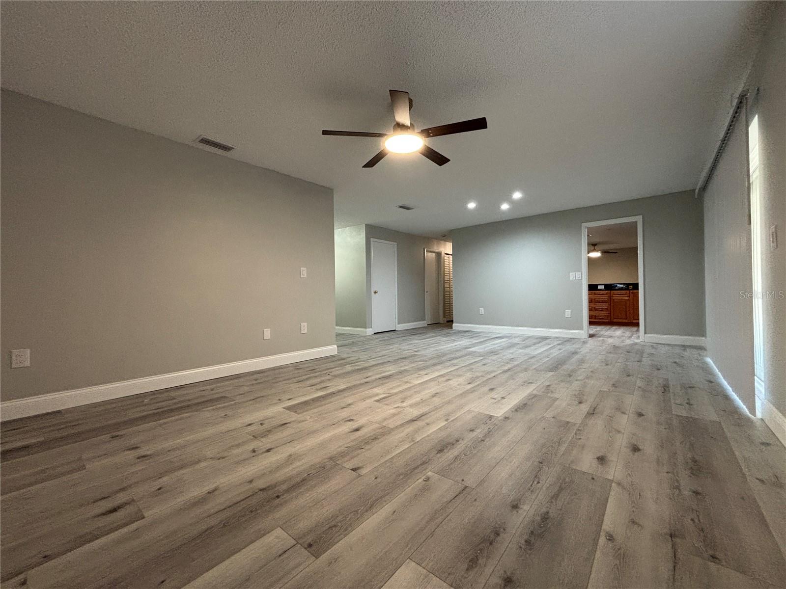 WINDMILL POINTE OF TARPON LAKE - UNIT THREE - Residential Lease