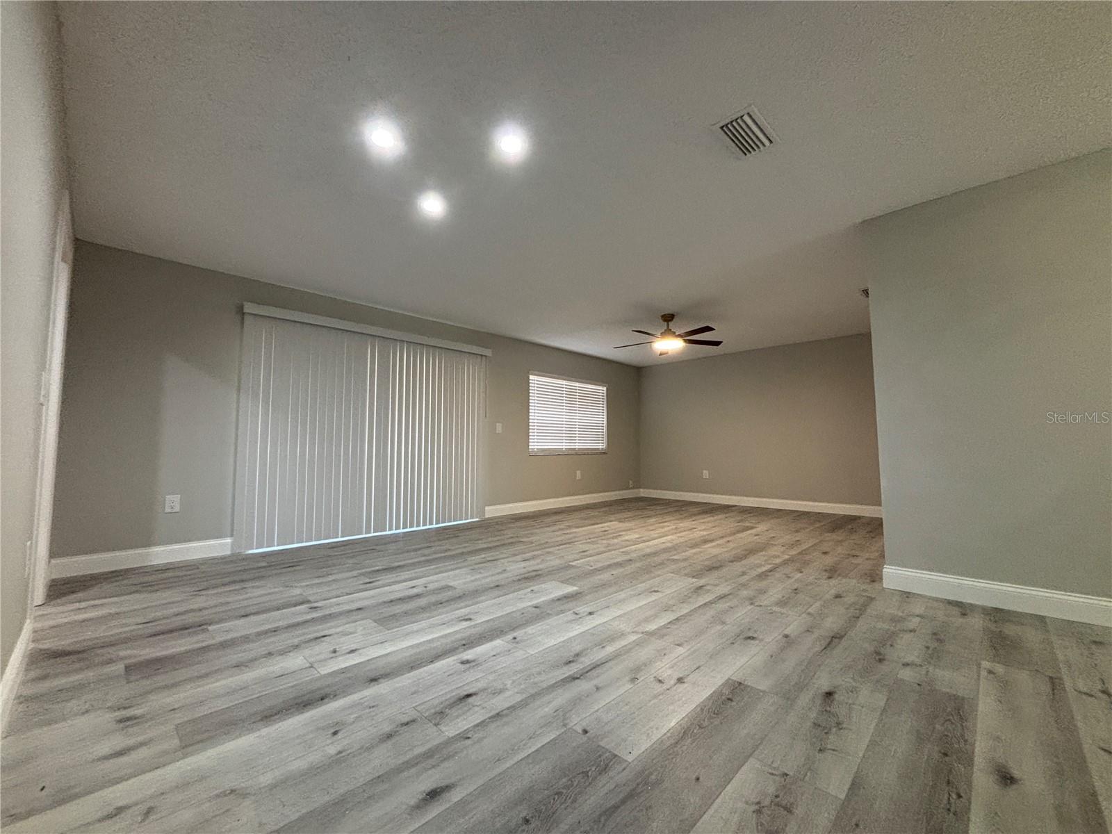 WINDMILL POINTE OF TARPON LAKE - UNIT THREE - Residential Lease