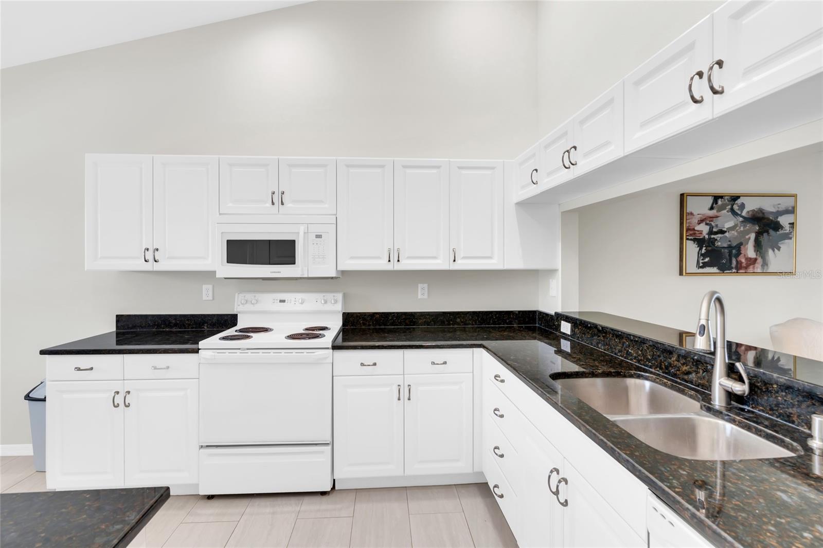 STONEYBROOK TERRACE 1 - Residential