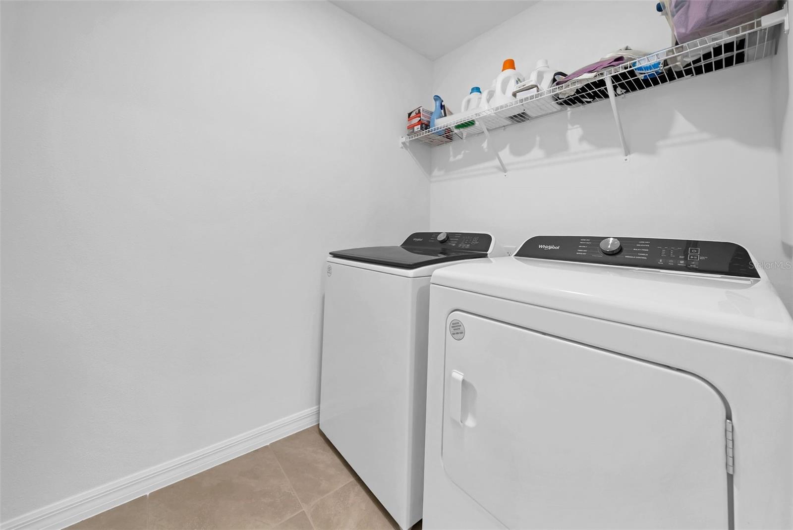 PINE CREEK - Residential Lease