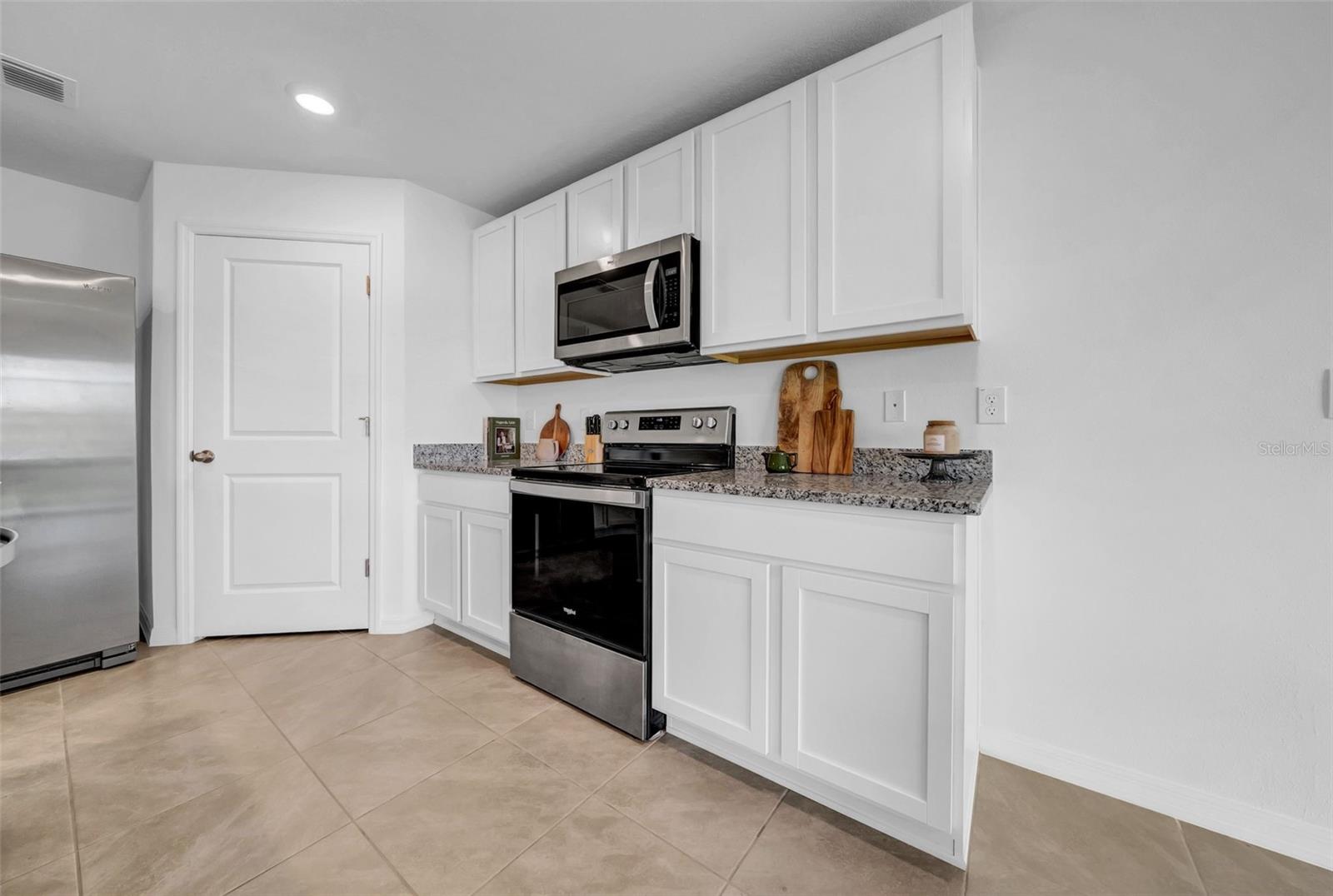 PINE CREEK - Residential Lease