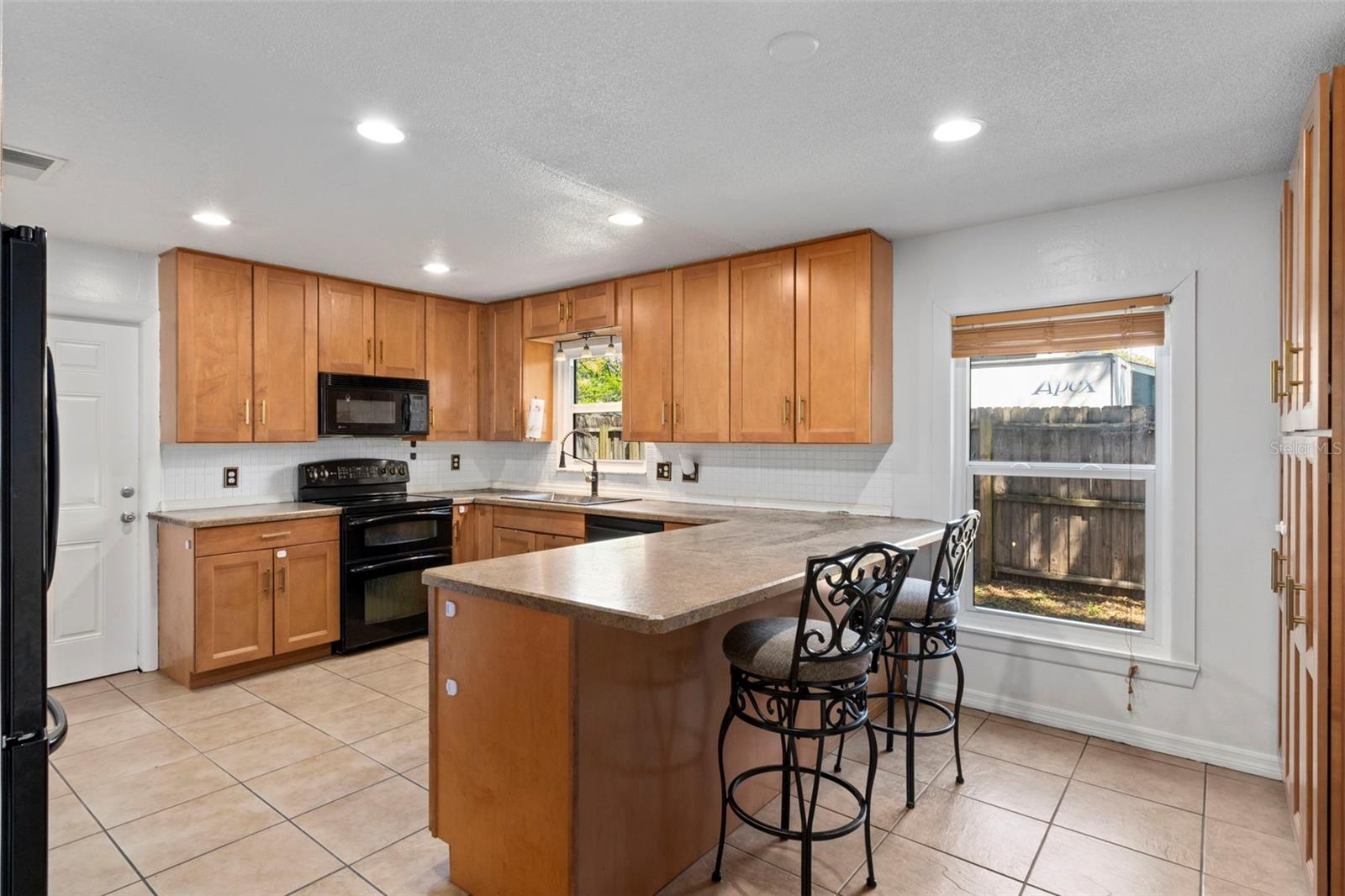 TEMPLE TERRACE MANOR - Residential