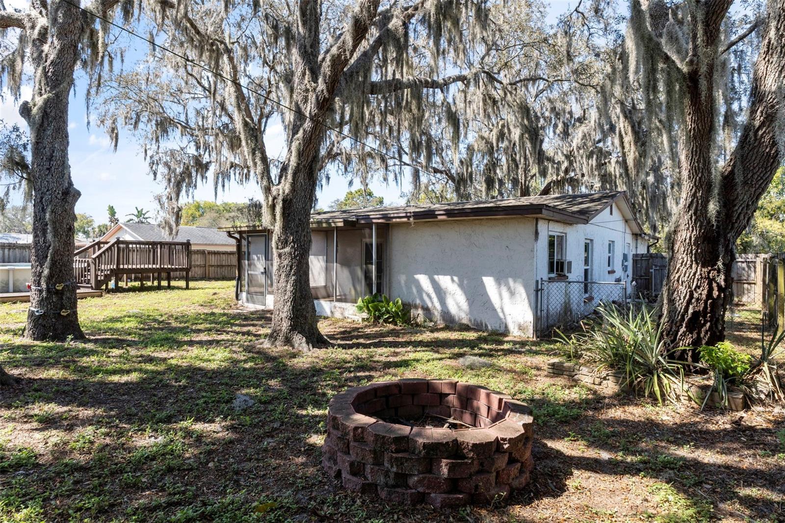 TEMPLE TERRACE MANOR - Residential