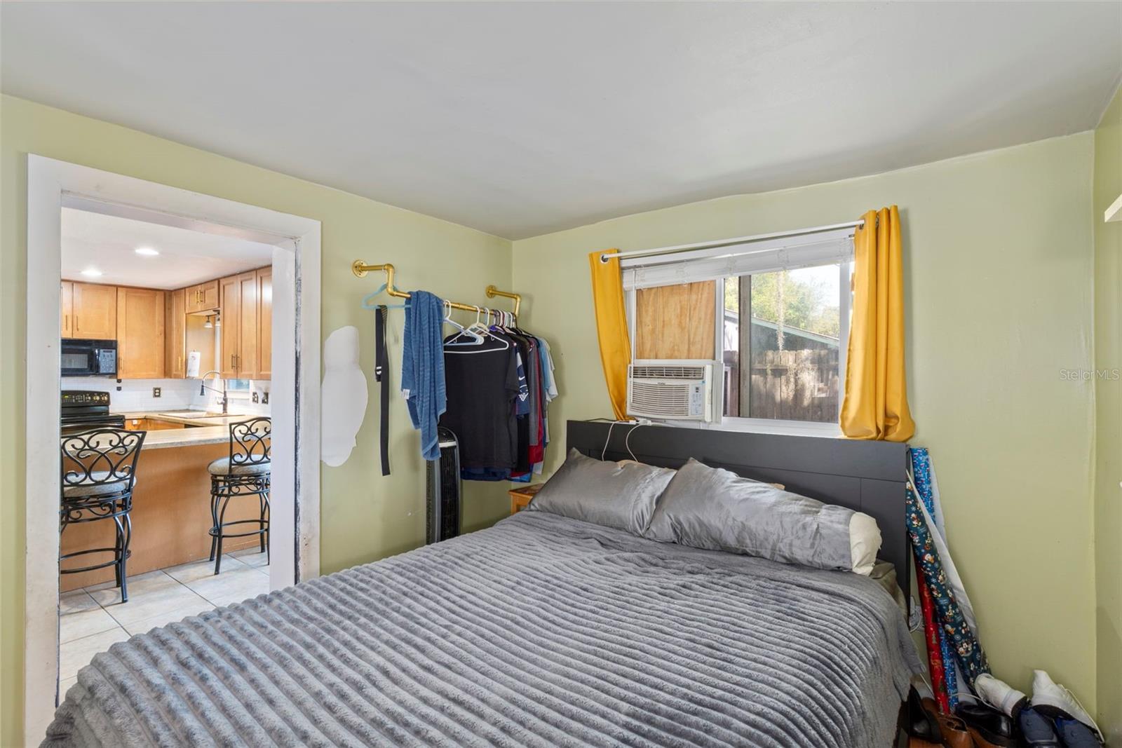 TEMPLE TERRACE MANOR - Residential