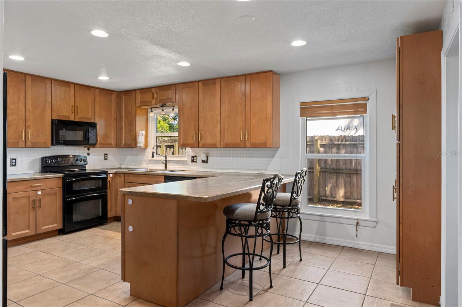 TEMPLE TERRACE MANOR - Residential