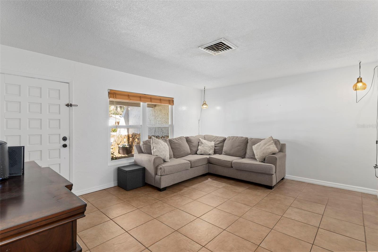 TEMPLE TERRACE MANOR - Residential