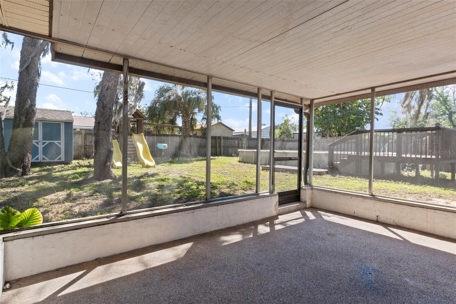 TEMPLE TERRACE MANOR - Residential