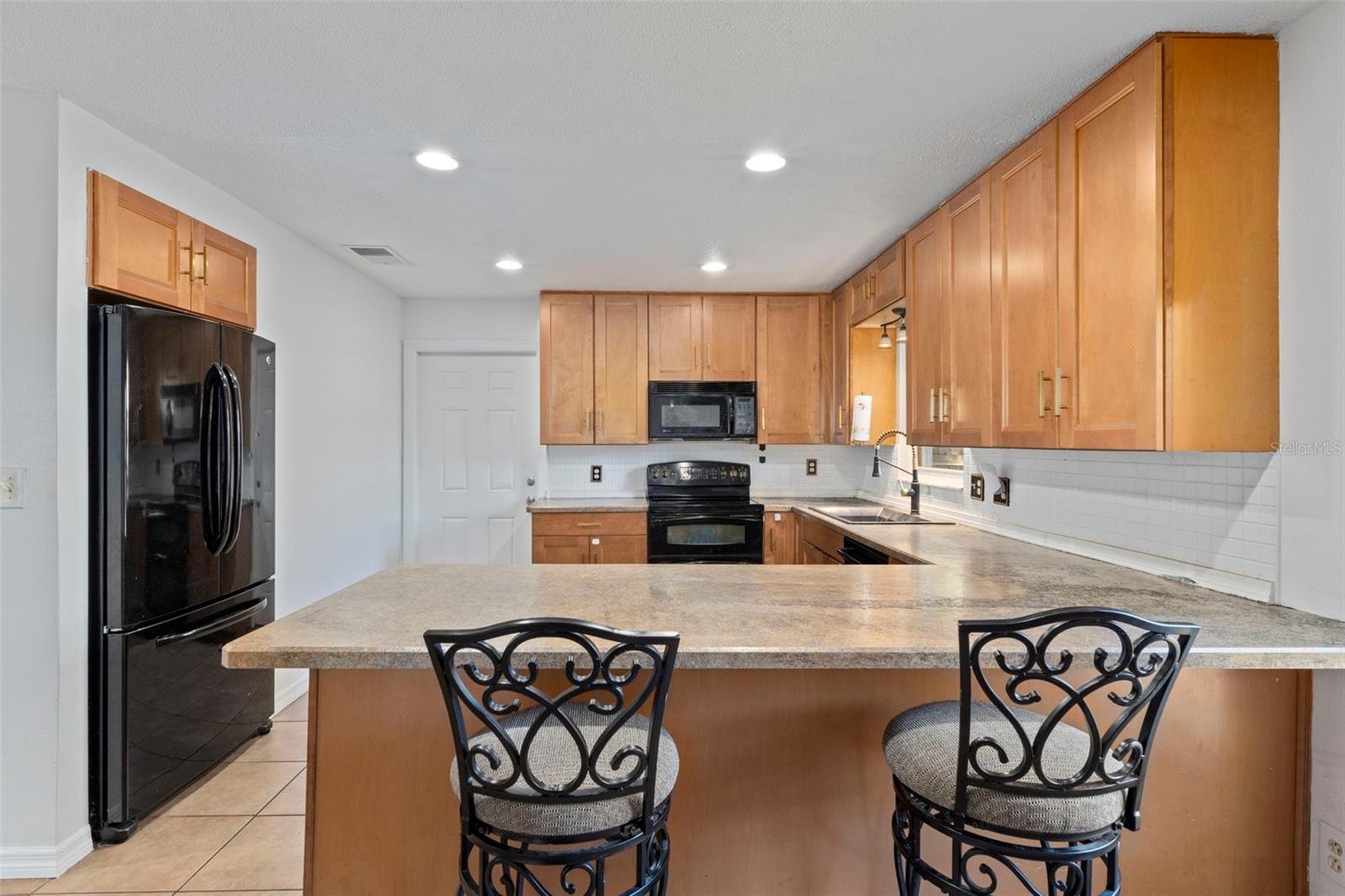 TEMPLE TERRACE MANOR - Residential