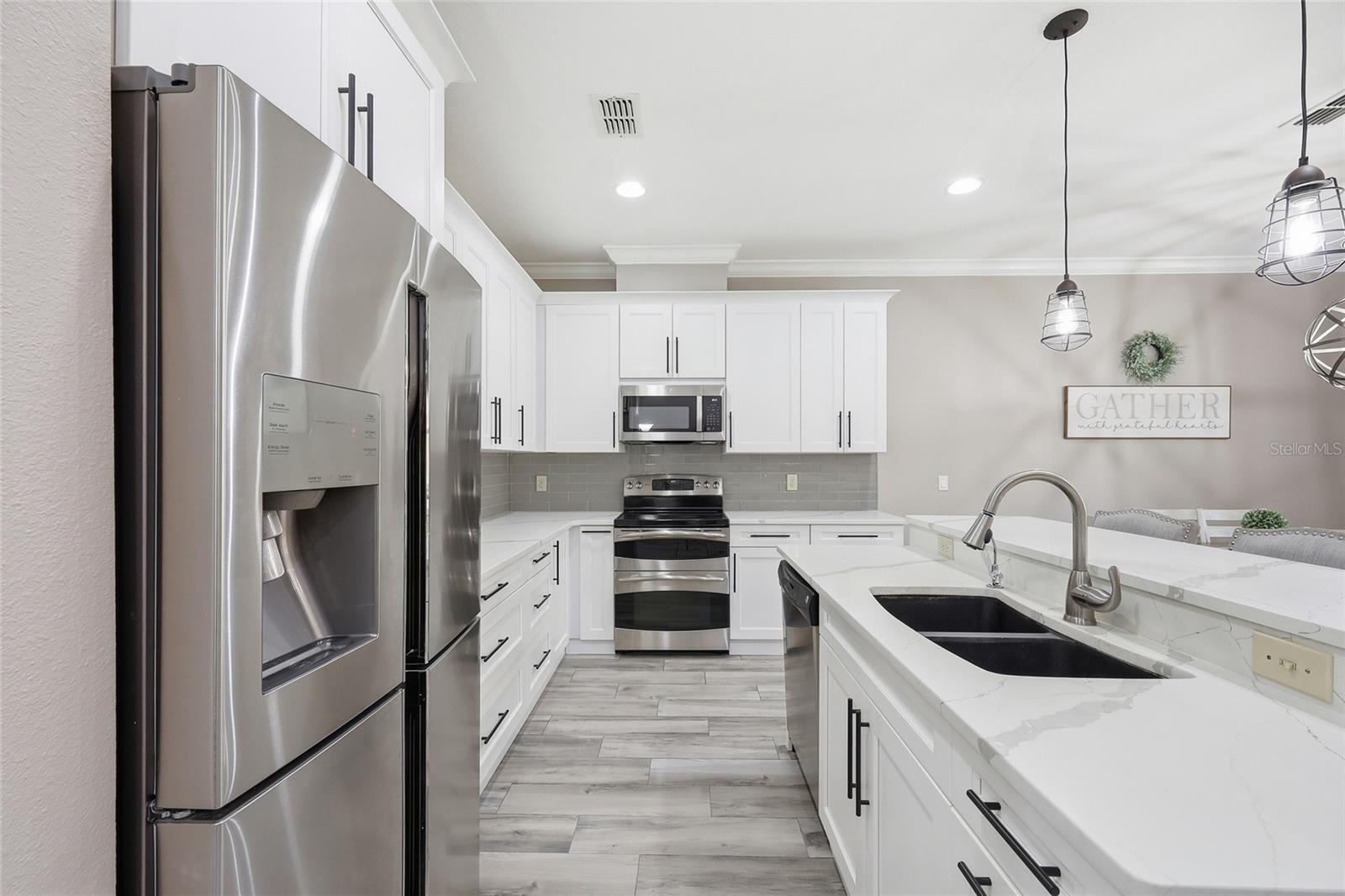 SAVANNAH PARK - Residential