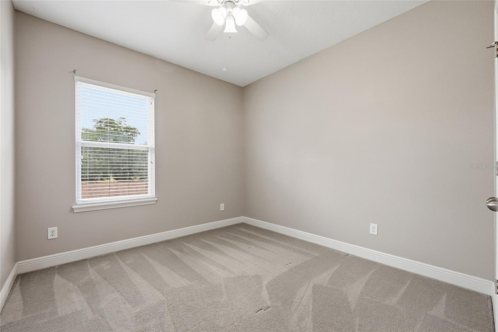 SAVANNAH PARK - Residential