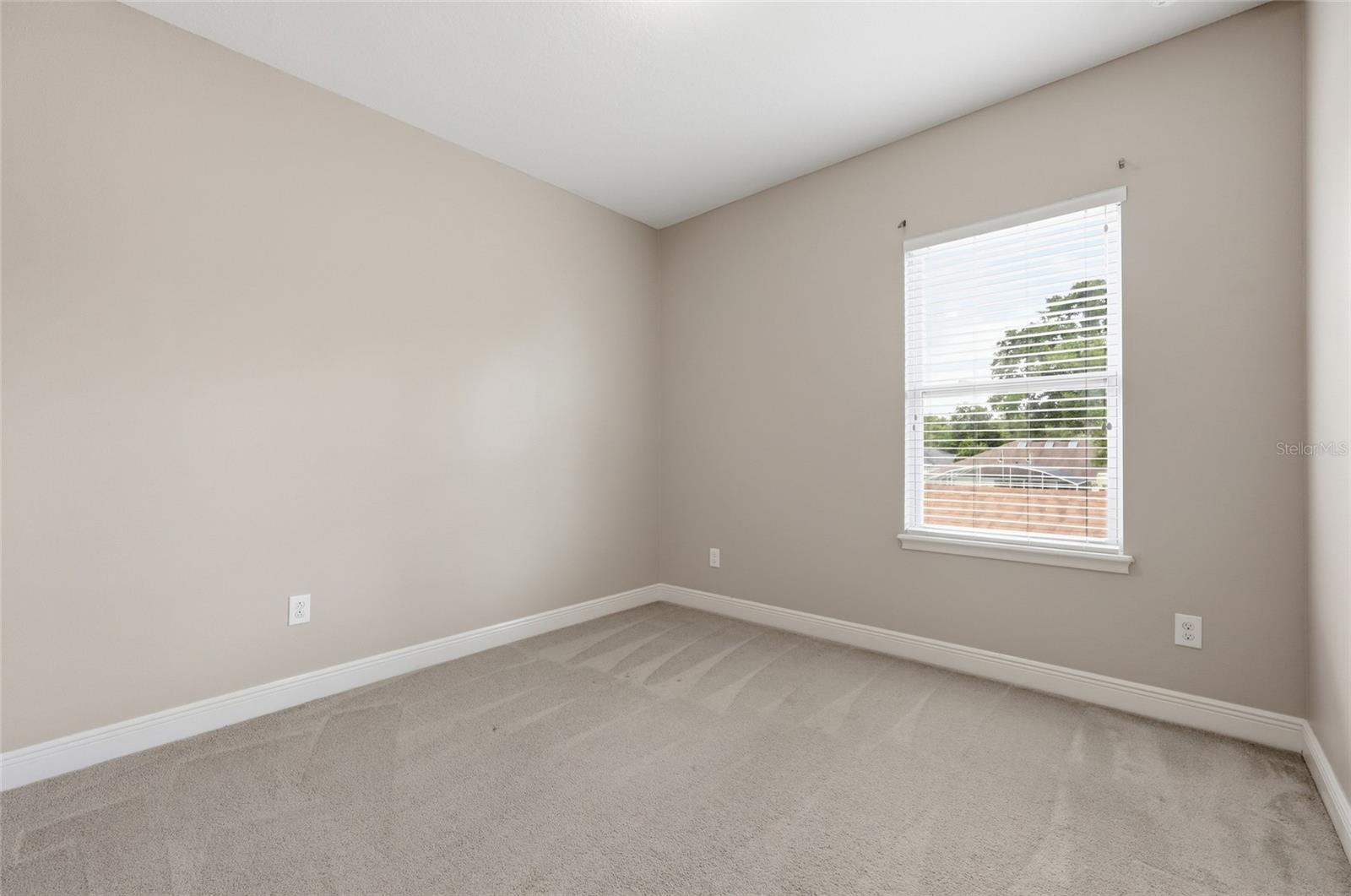 SAVANNAH PARK - Residential