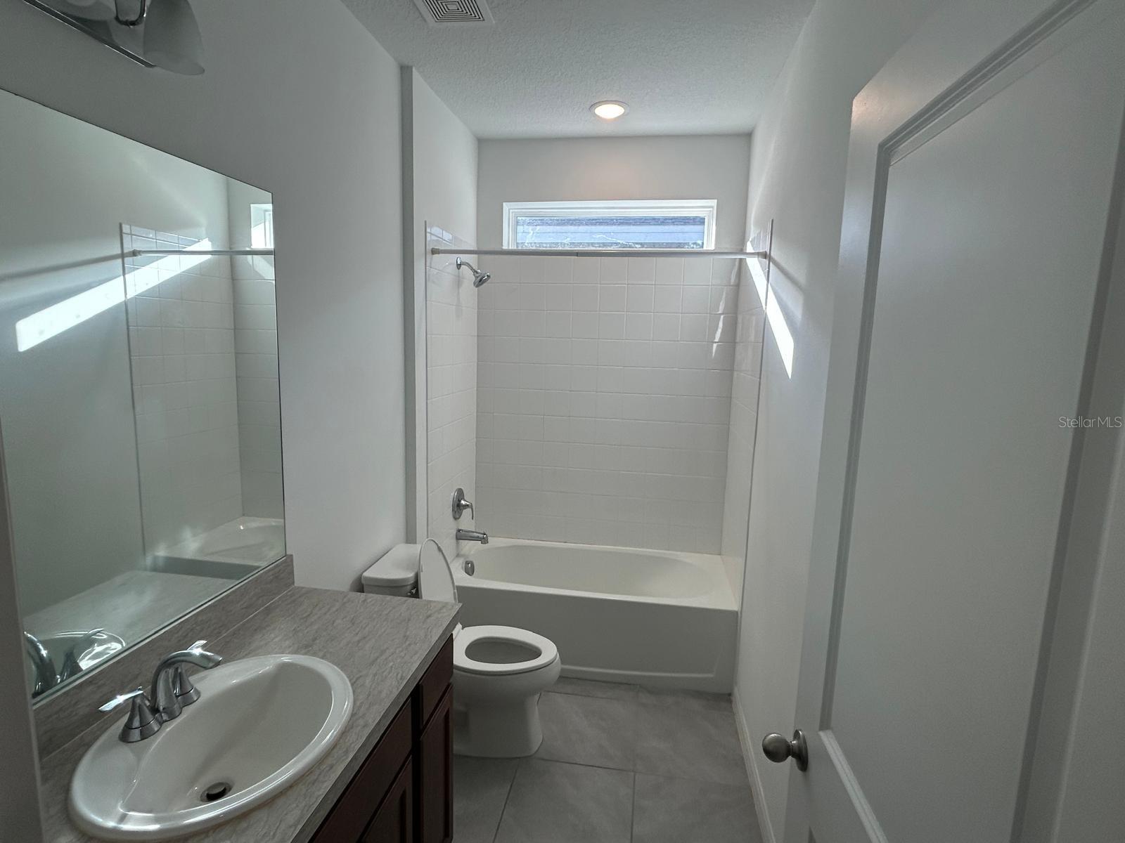 SAN SEBASTIAN RESERVE - Residential Lease