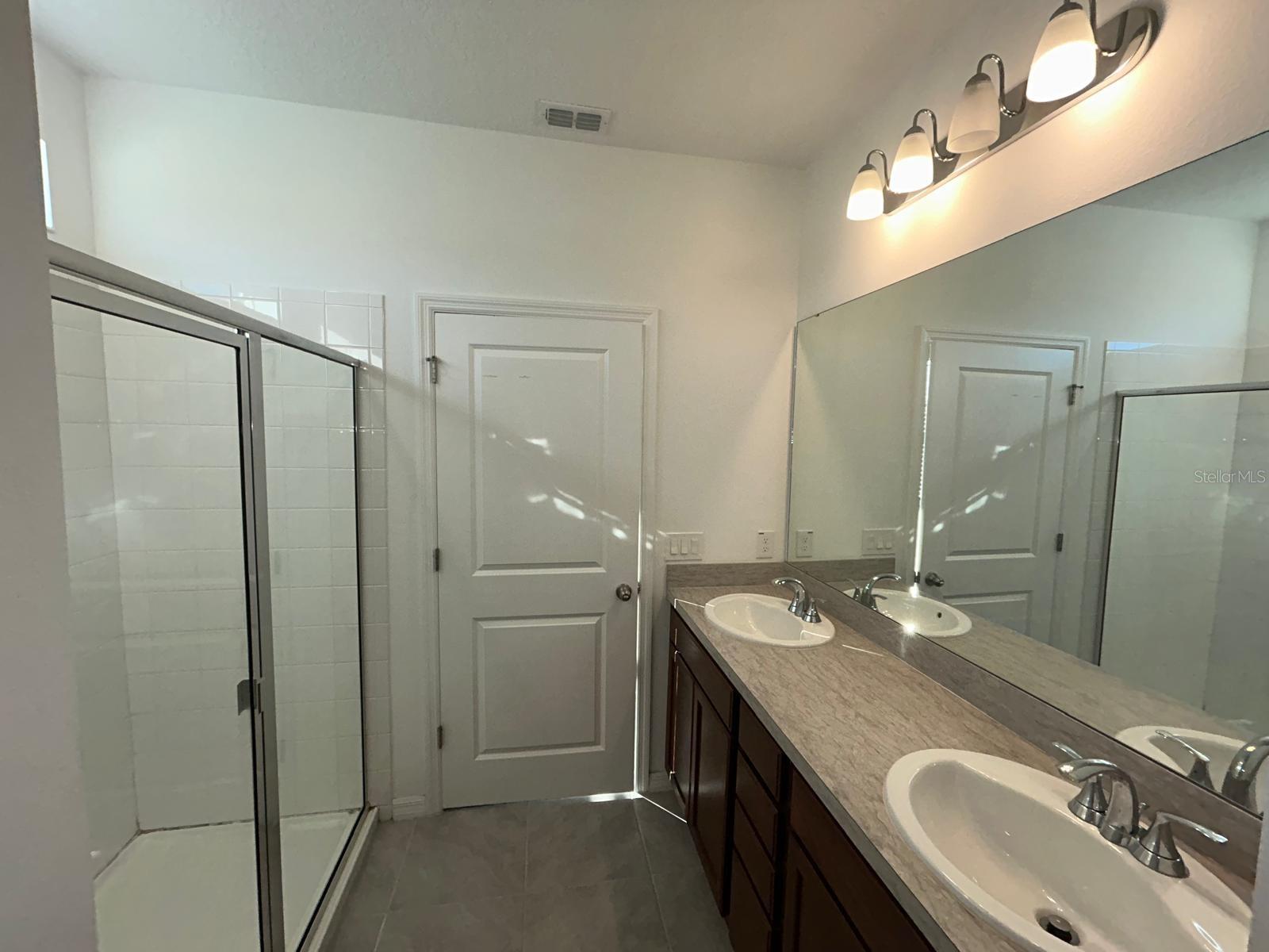 SAN SEBASTIAN RESERVE - Residential Lease