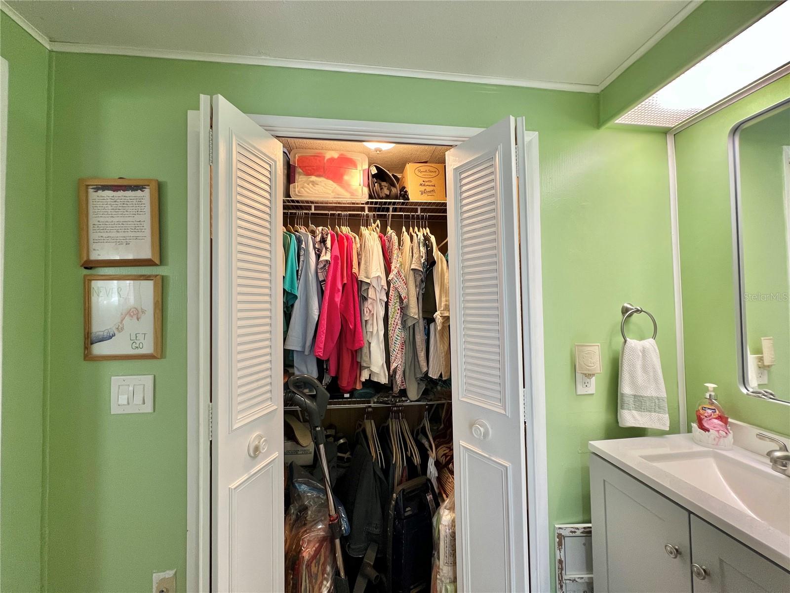 HAWTHORNE AT LEESBURG A COOP - Residential