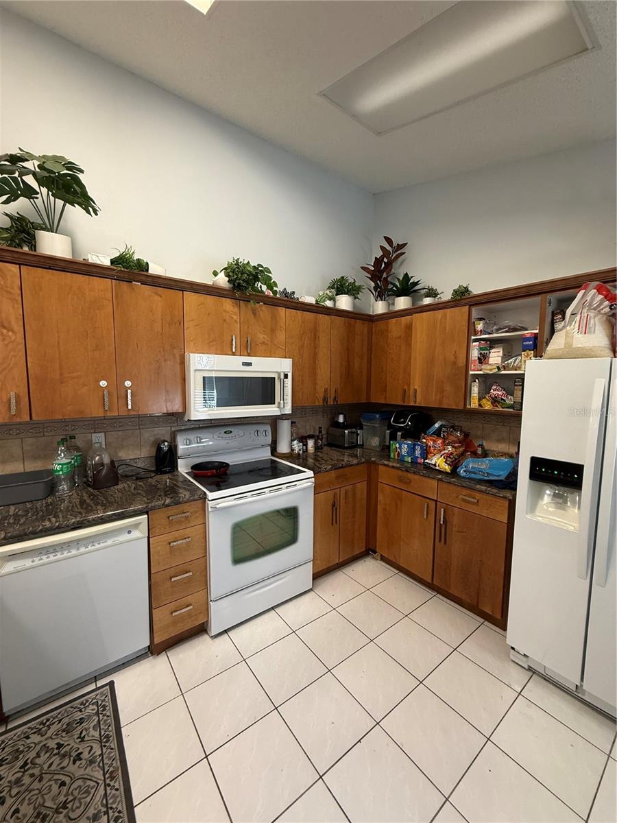 RIVIERA CLUB VILLAGE AT LONGWOOD RUN PH 02 - Residential