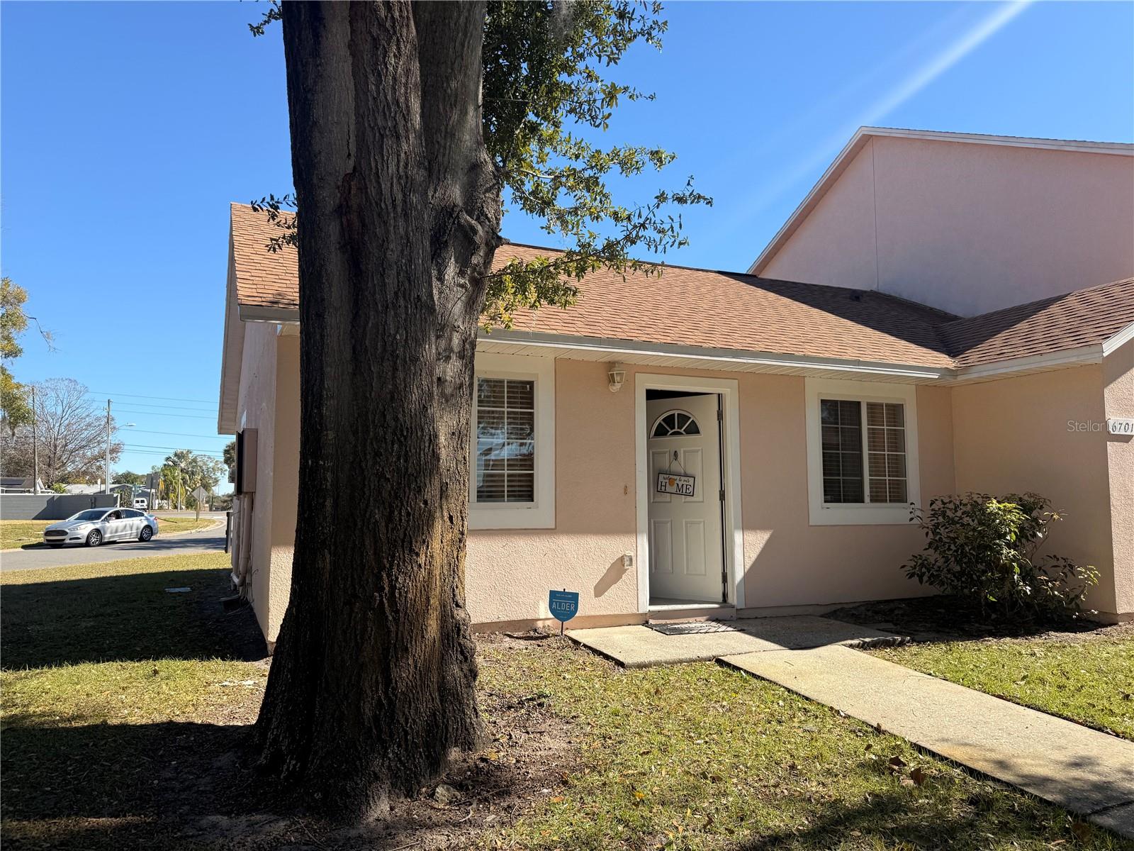 MAGNOLIA POINTE - Residential