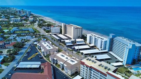 Photo of 200 N The Esplanade #C-9, Venice, FL 34285 (MLS # N6143910)